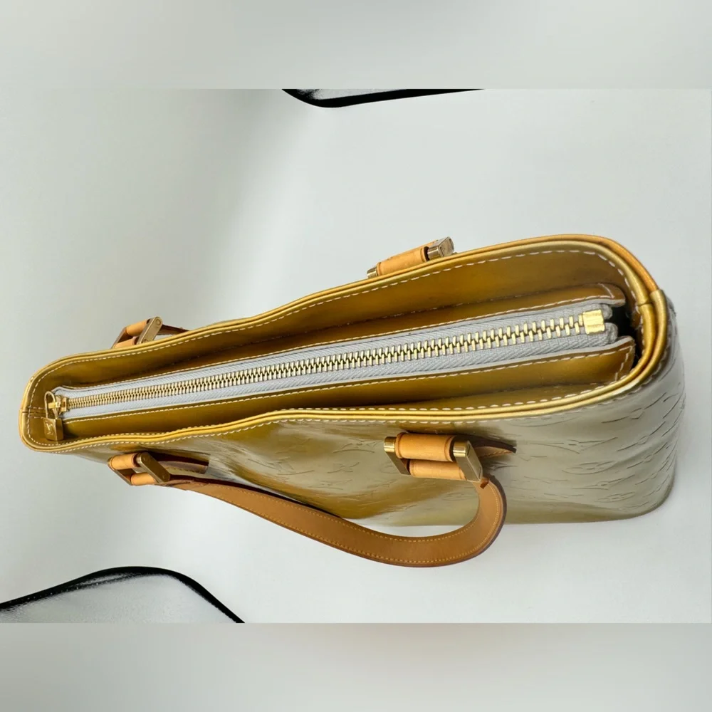 Louis Vuitton Monogram Vernis Bag EUC - Picture 9 of 15